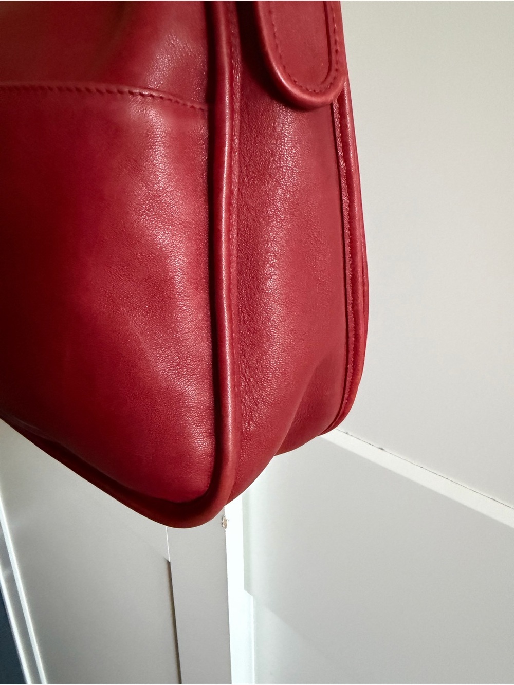 Coach Vintage 9718 Legacy Crescent Red Leather Shoulder Bag - Picture 5 of 9